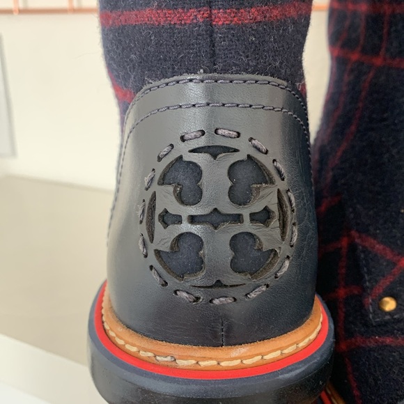 Tory Burch Plaid Lug Sole Boots size 9M - Picture 3 of 7